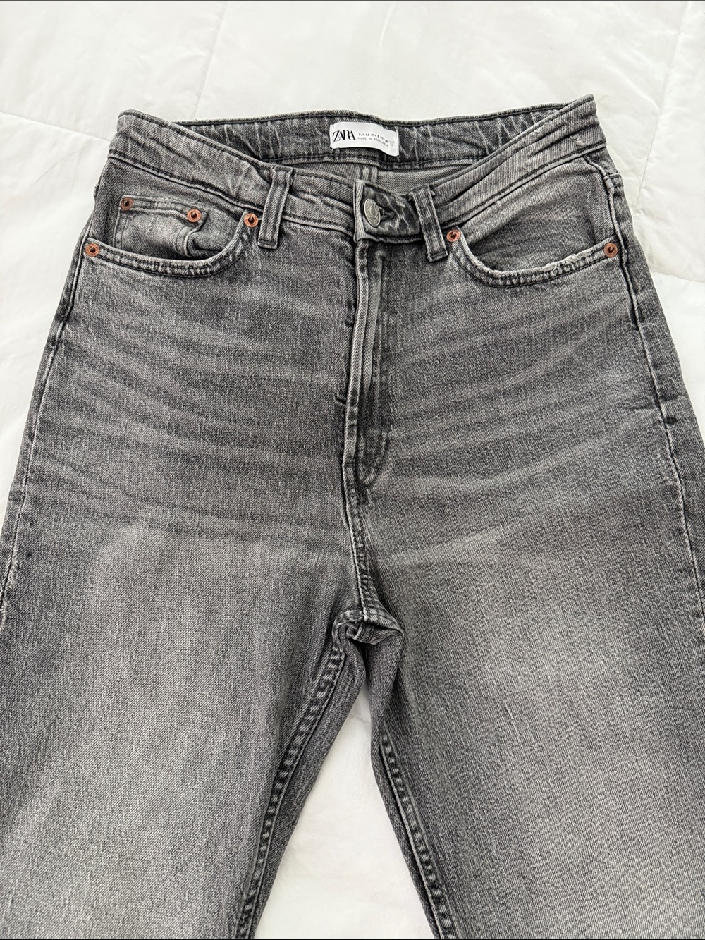 Zara Women's Washed Gray Straight-Leg Jeans
